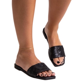 Chanclas negras con plantilla Hakimi acolchada. negro