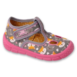 Pantuflas infantiles befado con velcro 630P015 gatitos gris y rosa
