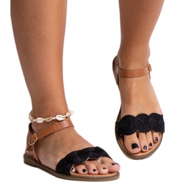 Sandalias negras y marrones con complementos dorados Amja negro