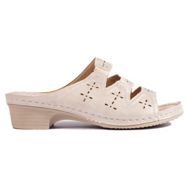 Mules cuña calados beige