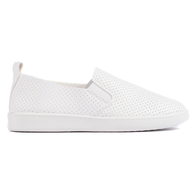 Slip-on calado de mujer, blanco claro. Slip-on calado de mujer, blanco claro.