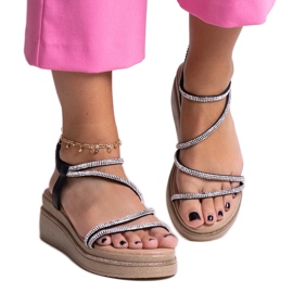 Sandalias brillantes de cuña baja con circonitas de Hanifa negro