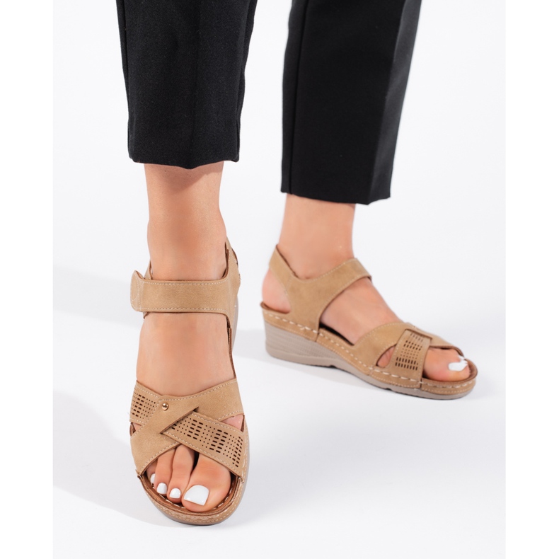 Sandalias cuña mujer camel con velcro marrón Sandalias cuña mujer camel con velcro marrón