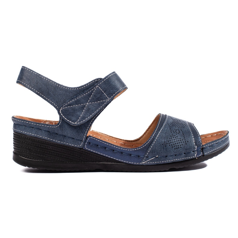 Sandalias de mujer azules con velcro.