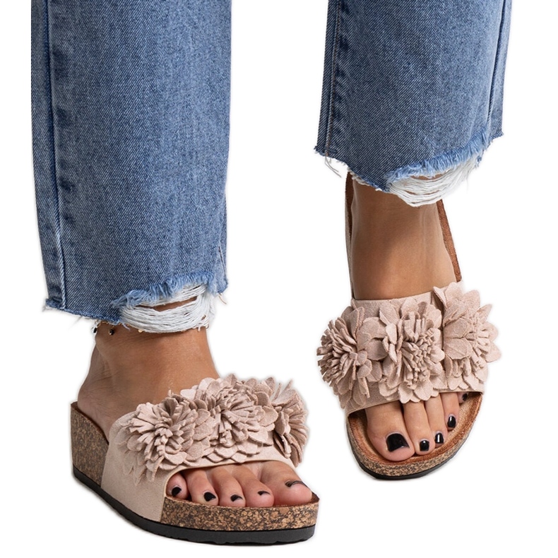 Chanclas beige con flores en la plataforma Apolonia Chanclas beige con flores en la plataforma Apolonia