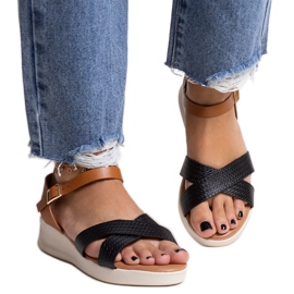 Sandalias de cuña baja en negro y marrón de Hakima