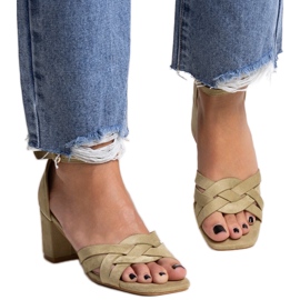 Sandalias de tacón verdes de Wajda