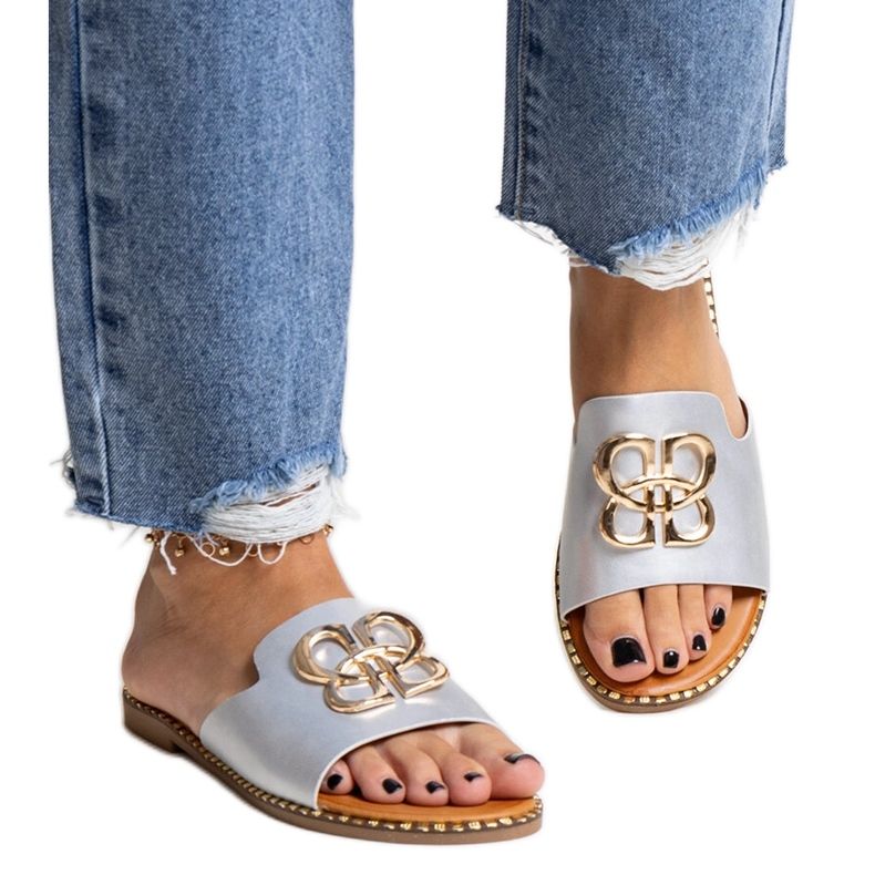 Chanclas plateadas con hebilla decorativa Safi plata Chanclas plateadas con hebilla decorativa Safi plata