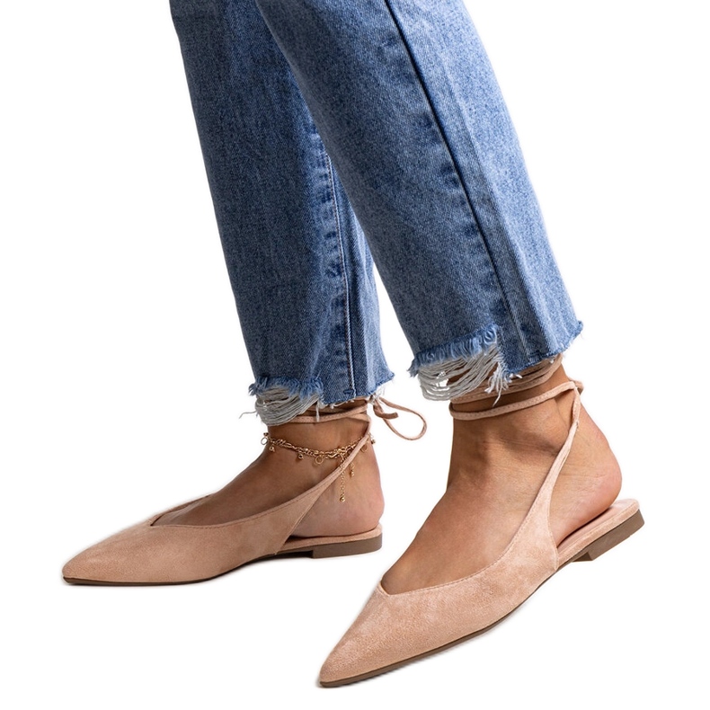 Bailarinas Leaia beige con cordones y tacón abierto