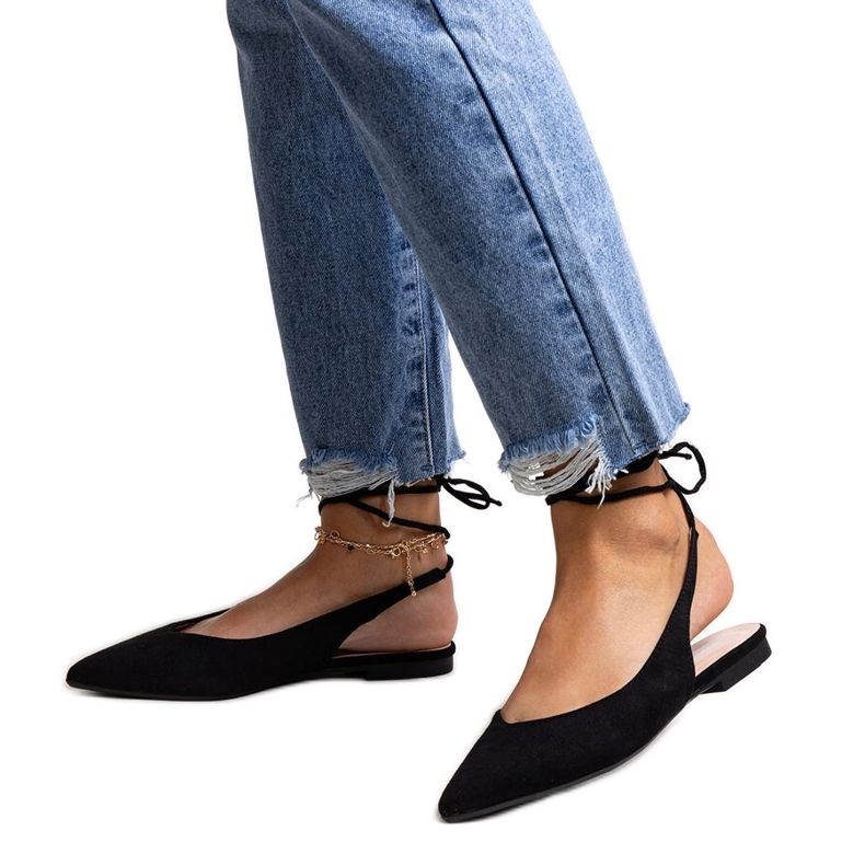 Bailarinas Leaia negras con cordones y tacón abierto negro