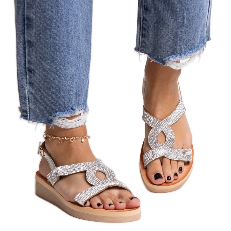 Sandalias de plataforma plateadas con pedrería Mifsa Sandalias de plataforma plateadas con pedrería Mifsa