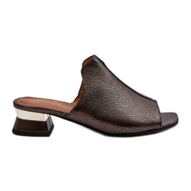 Chanclas elegantes para mujer de piel natural con tacón bajo Maciejka 06360-20 Grafito negro