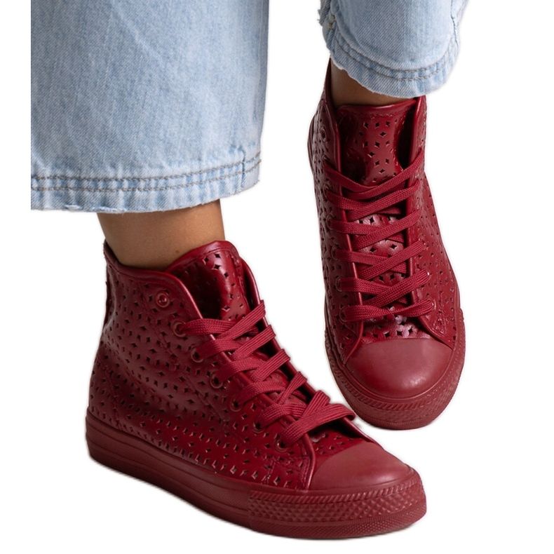 Zapatillas altas rojas caladas de Madala rojo