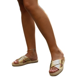 Babuchas caladas doradas Awet dorado