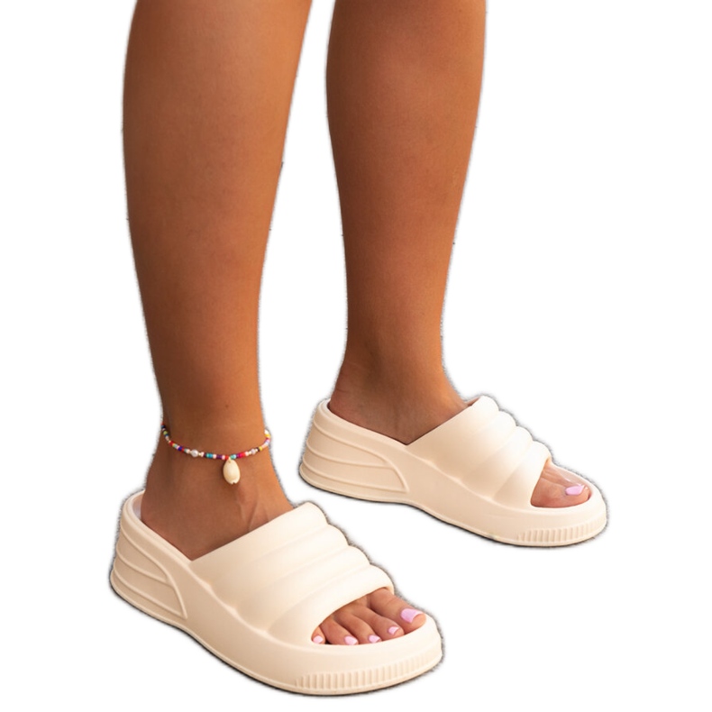 Chanclas Wegahta masivas beige