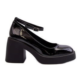 Zapatos de charol negros con tacones enormes Effiba