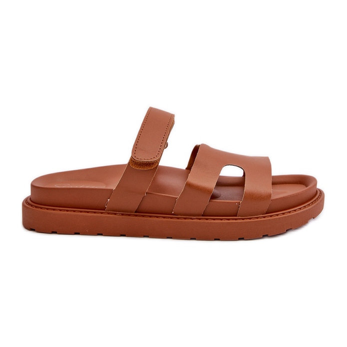 Chanclas Mujer Piel Ecológica con Velcro Camel Silaka marrón Chanclas Mujer Piel Ecológica con Velcro Camel Silaka marrón