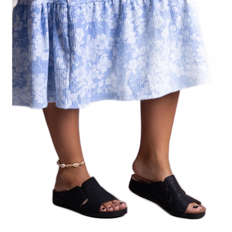 Chanclas Marouna perforadas negras negro