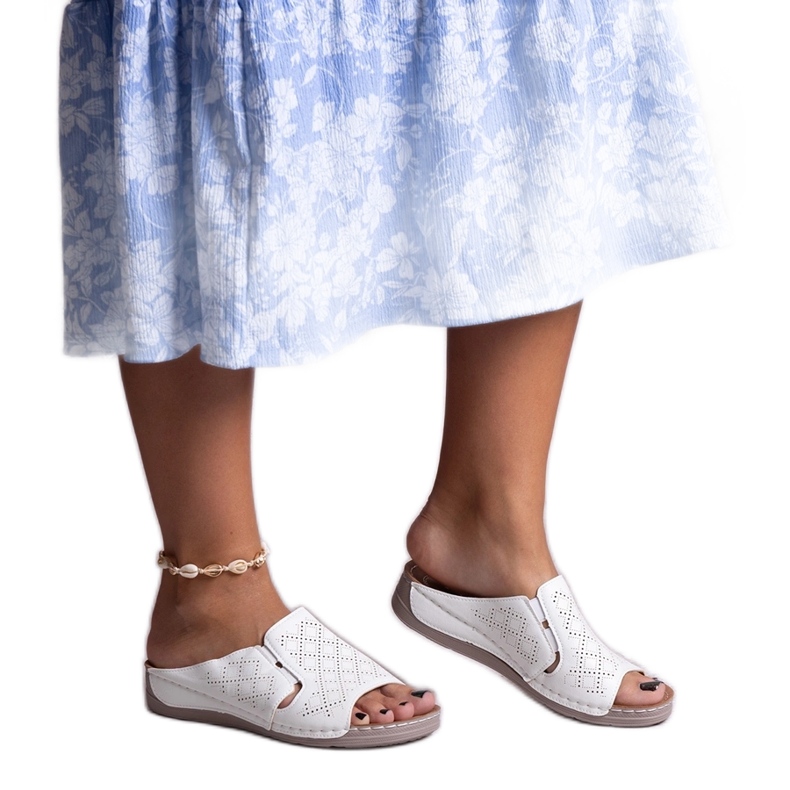 Chanclas perforadas Marouna blanco Chanclas perforadas Marouna blanco