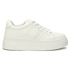 Zapatillas deportivas blancas con plataforma. blanco