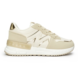 Zapatillas cómodas de mujer beige.