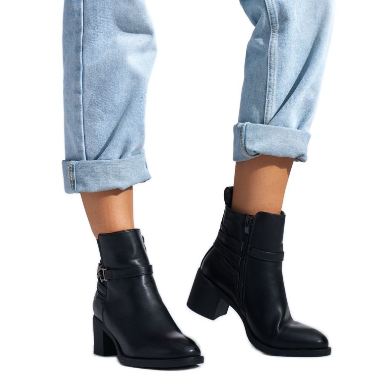 Botines negros de mujer
