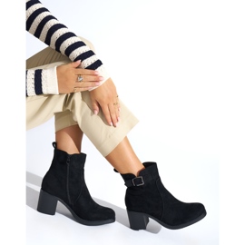 Botines negros de mujer