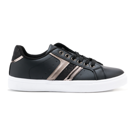 Zapatos deportivos cómodos negros.