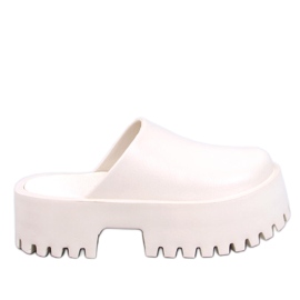 Zuecos Ernest de espuma beige