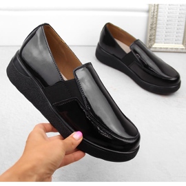 Zapatos slip-on de mujer de piel charol negro T.Sokolski J24-440
