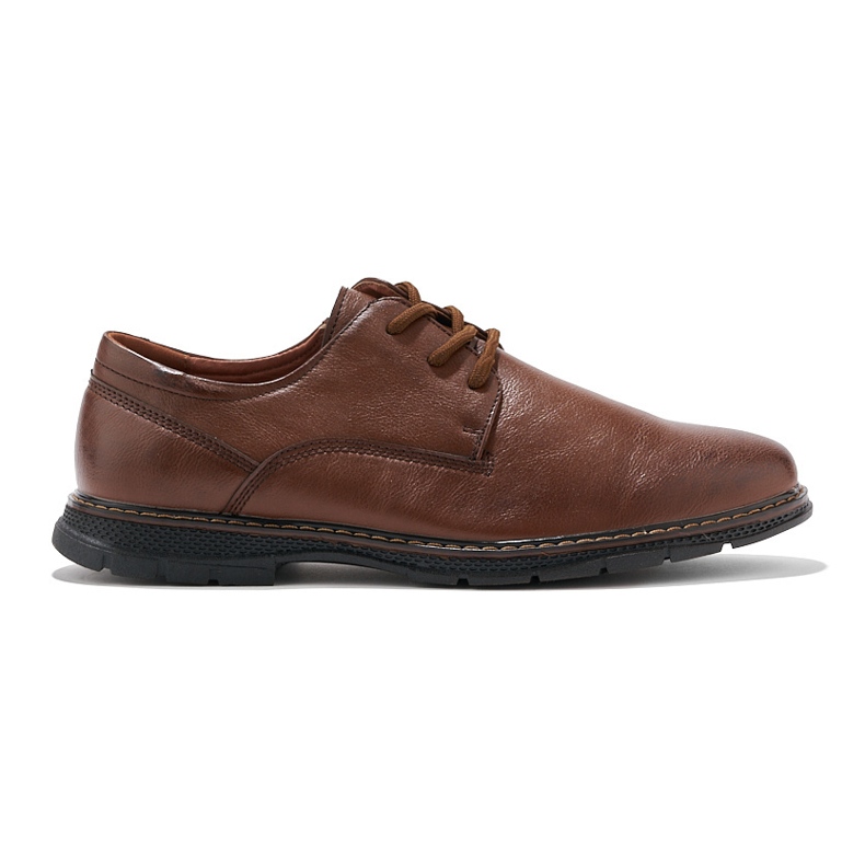 Zapatos con cordones para hombre. marrón