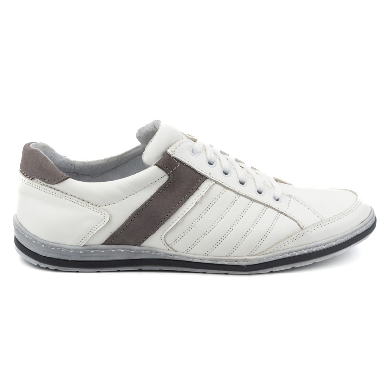 KOMODO Zapatos de hombre fabricados en piel 236K color blanco. KOMODO Zapatos de hombre fabricados en piel 236K color blanco.