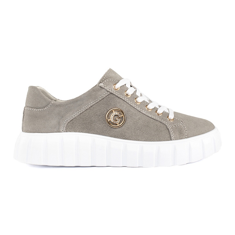 Zapatos de plataforma grises elaborados en piel serraje.