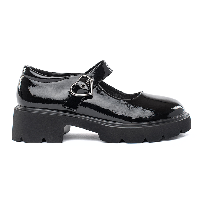 Mocasines negros charol suela gruesa