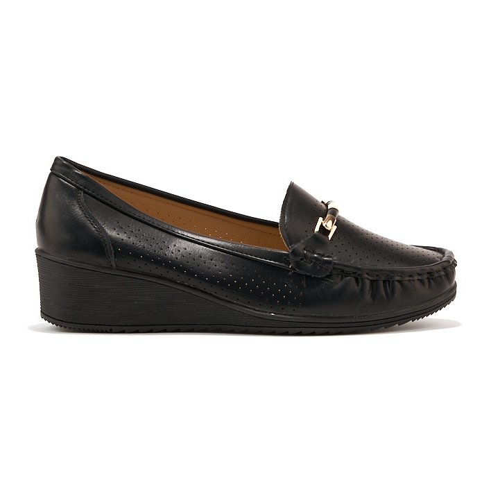 Mocasines negros calados con cuña baja