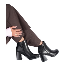 Botines negros de mujer de Sergio Leone Botines negros de mujer de Sergio Leone