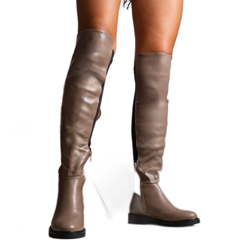 Botas largas beige oscuro confeccionadas en ecopiel Polmapina