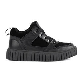 Zapatillas altas de mujer negras. negro