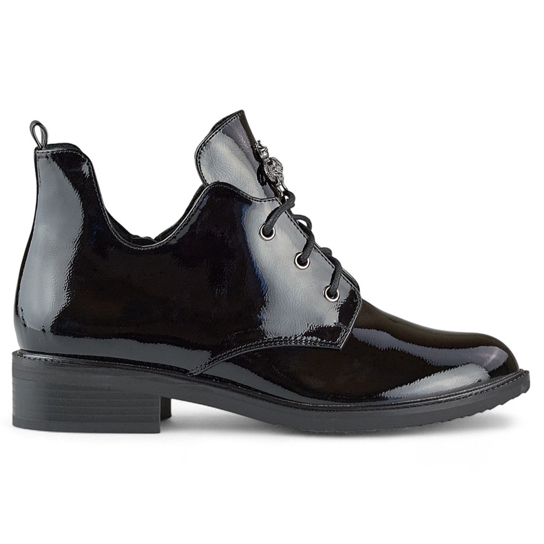 Botines negros charol con cordones y suela plana Botines negros charol con cordones y suela plana