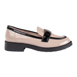 Mocasines de mujer charol beige con hebilla
