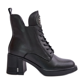 Botines aislados con tacones altos enormes, piel natural, negro Vinceza 66676