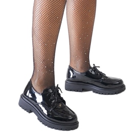 Zapatos casual negros charol con cordones de Eduardana