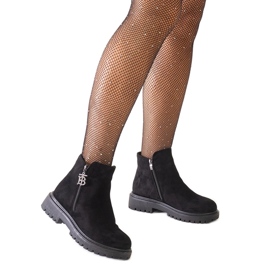 Botines negros con colgante decorativo en la plataforma de ante ecológico Melane