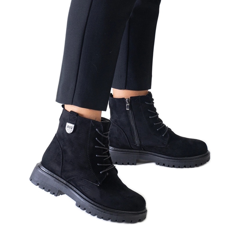 Botas trabajadoras de ante ecológico negro con plataforma Leonora