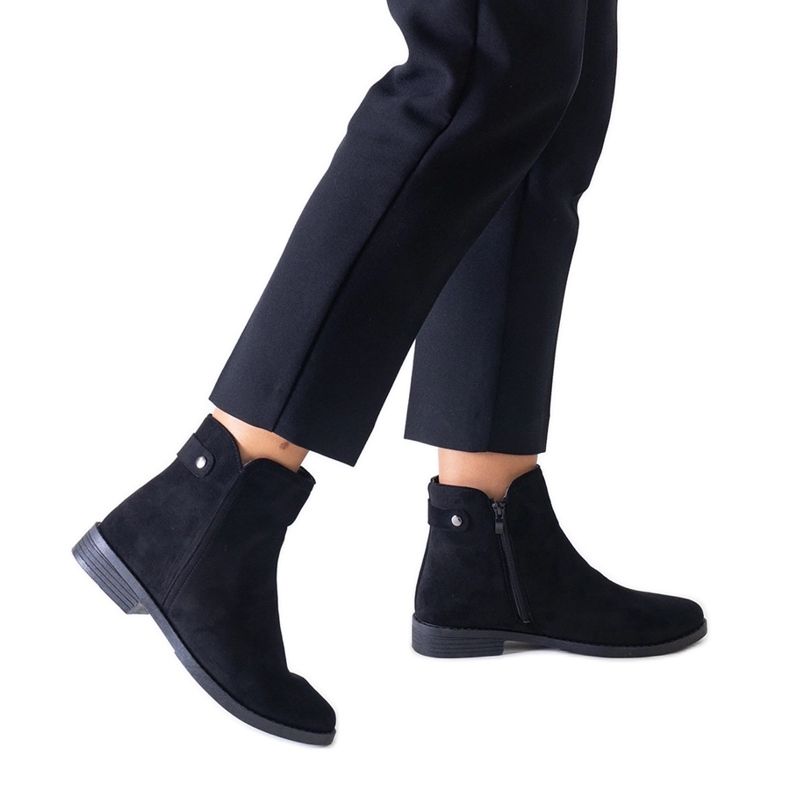 Botín clásico negro confeccionado en ante ecológico Pereia Botín clásico negro confeccionado en ante ecológico Pereia