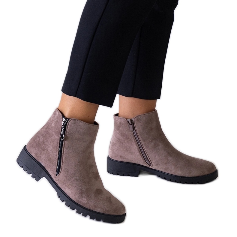 Botines marrones de ante ecológico de Branda marrón
