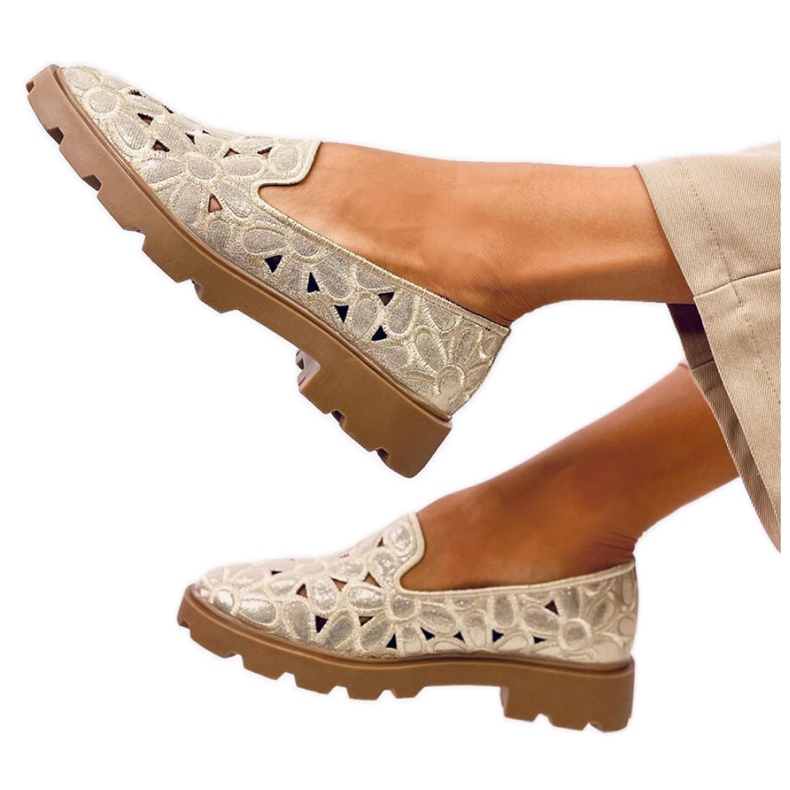 Mocasines calados dorados beige