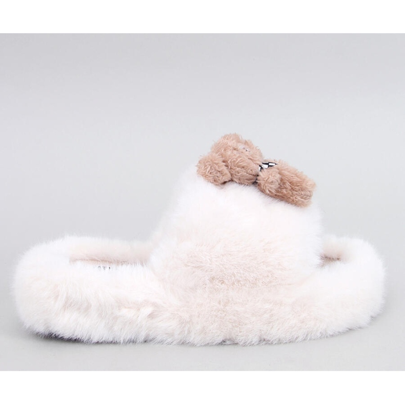 Pantuflas de pelo beige con osito