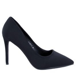 Tacones altos de mujer negros. Tacones altos de mujer negros.