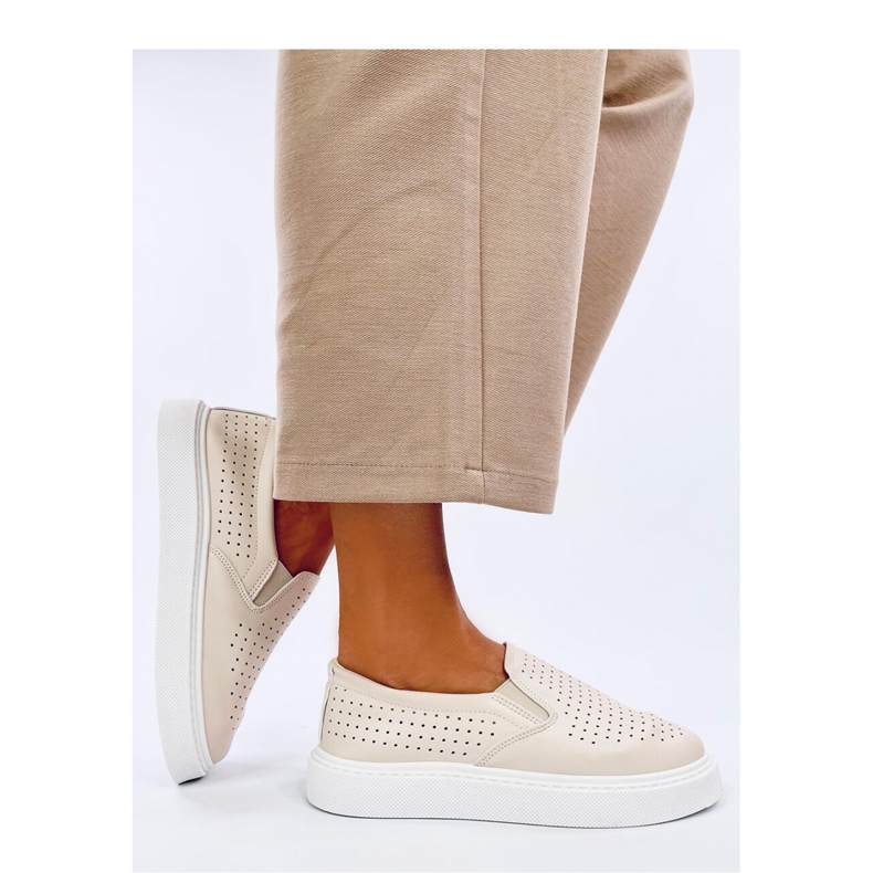 Zapatillas slip-on beige caladas